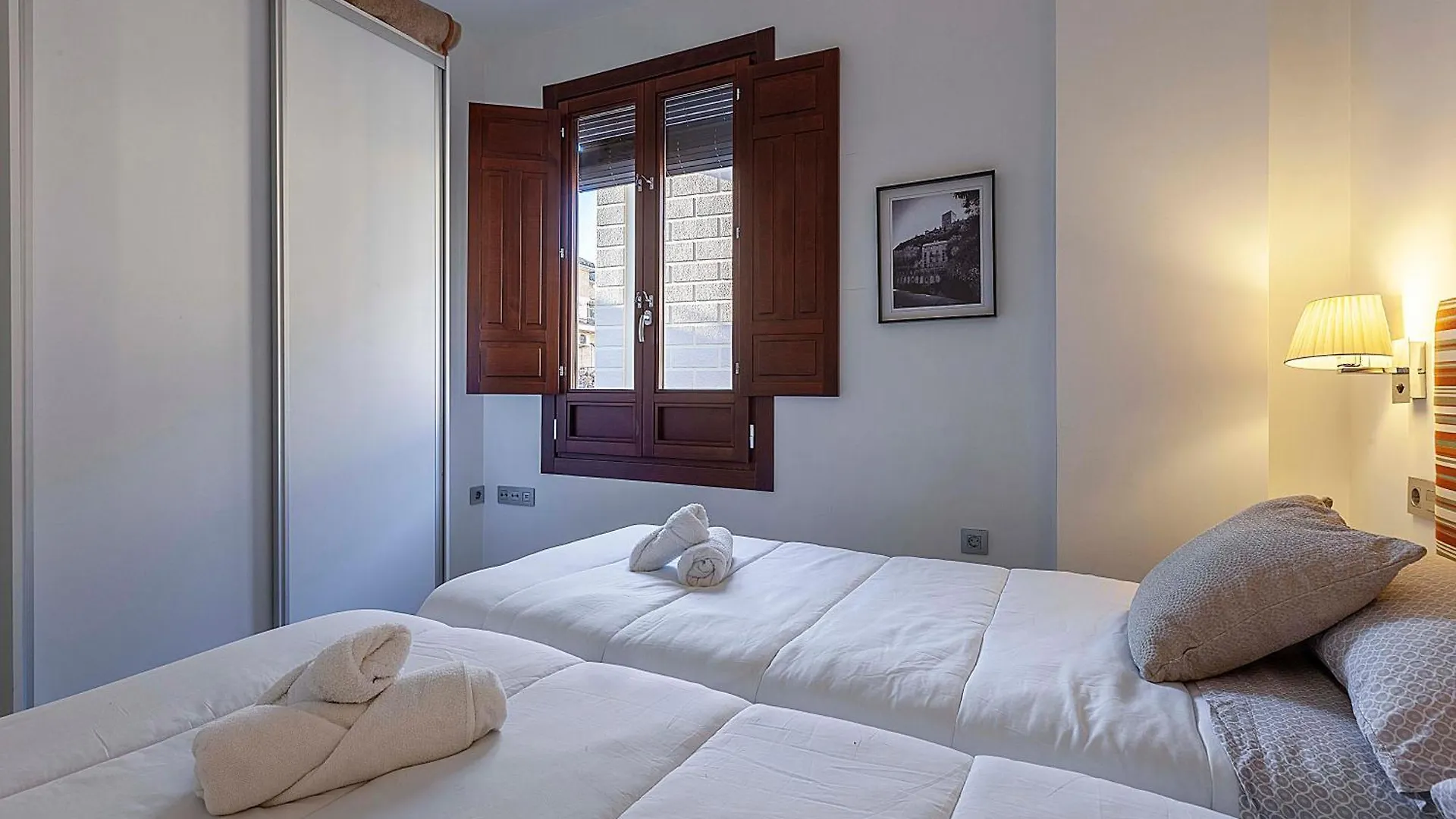 Molinos Apartments City Centre Granada 0*,  İspanya